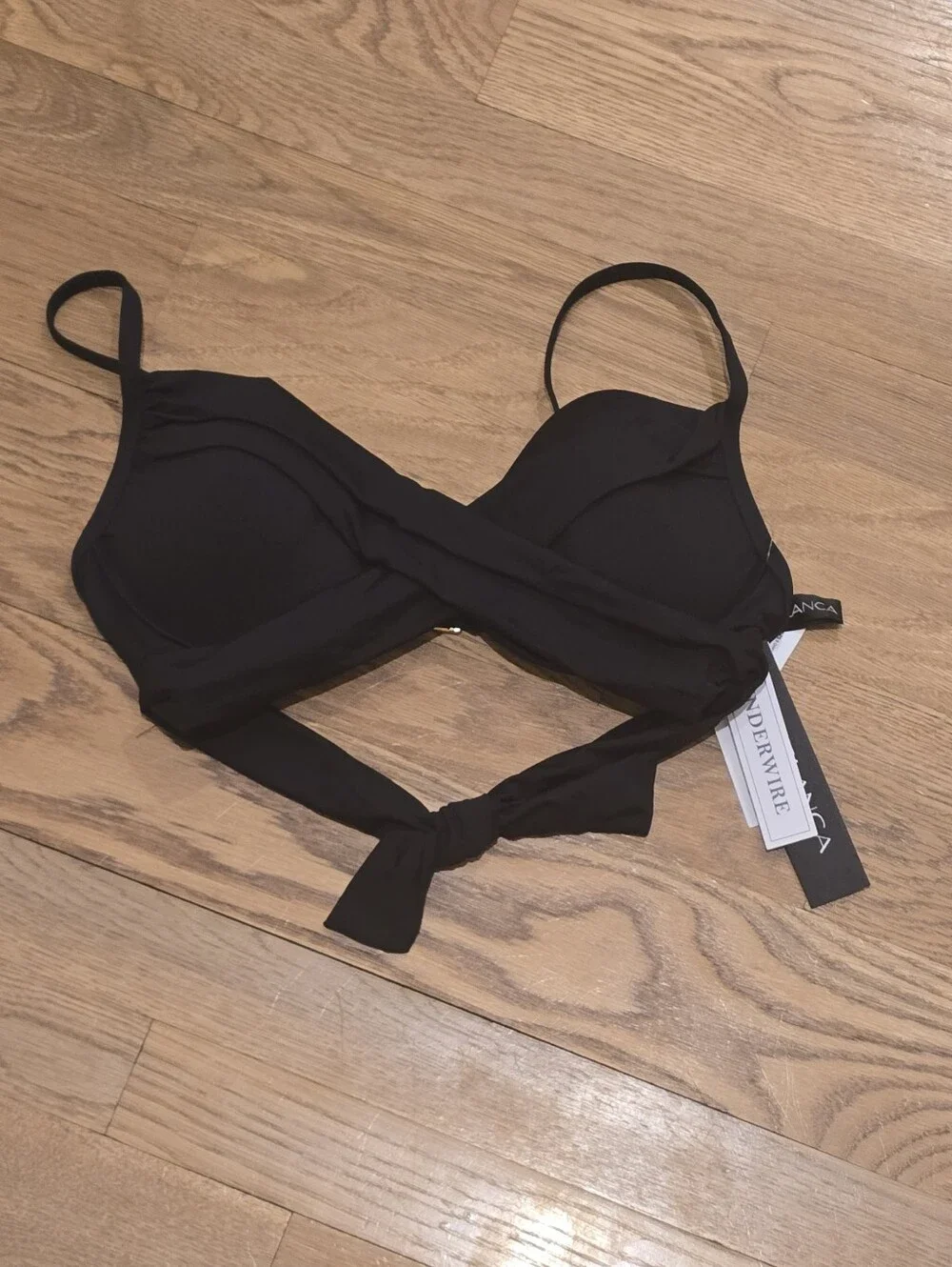 La Blanca Womens Island Goddess Bikini Swim Top Black Sz 8 NWT